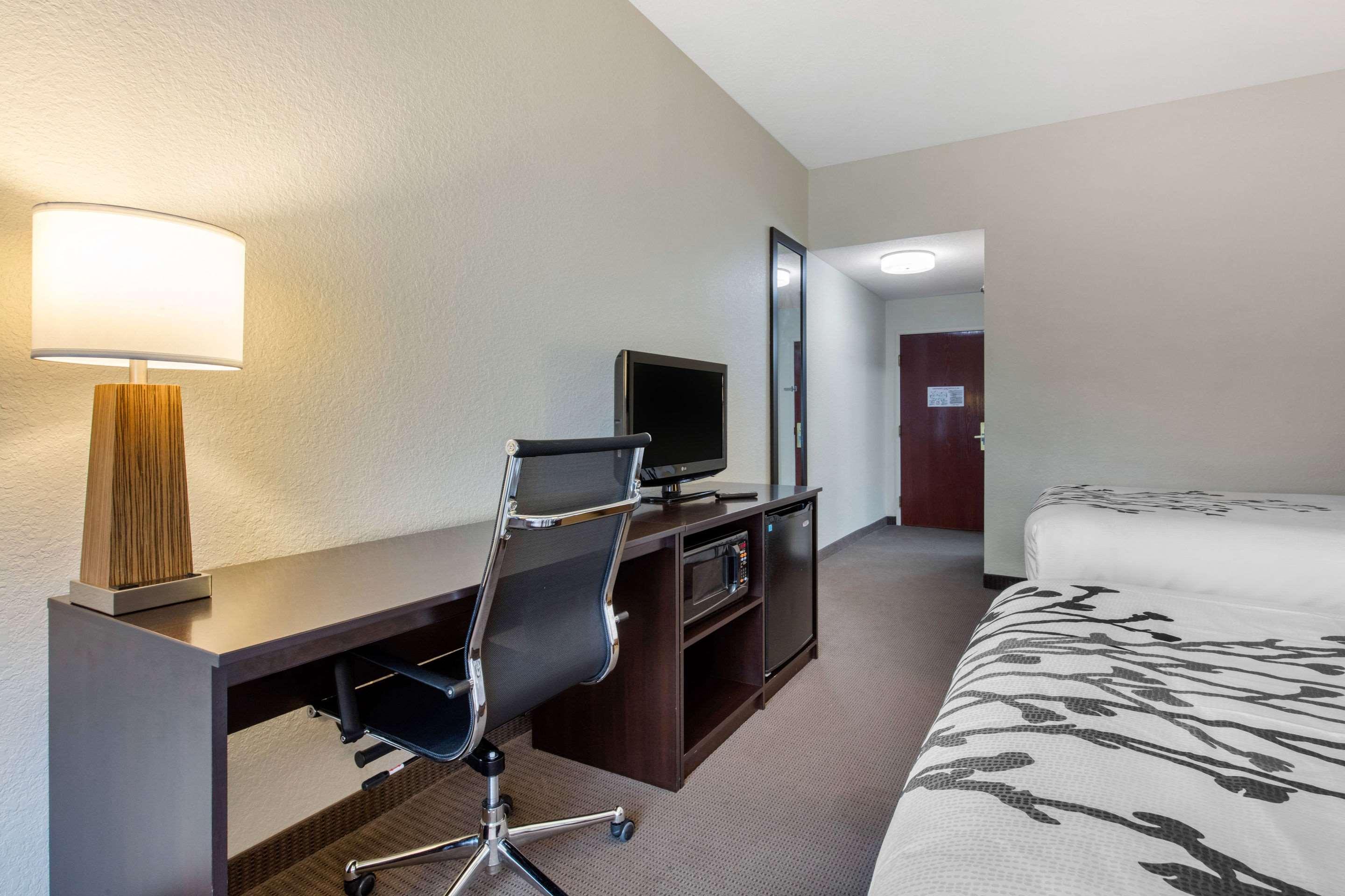 Sleep Inn & Suites Auburn Campus Area I-85 Екстер'єр фото