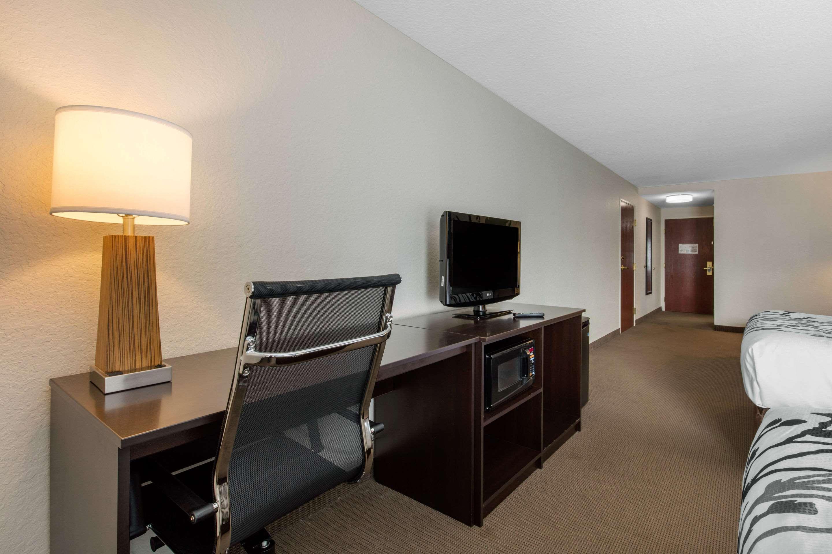 Sleep Inn & Suites Auburn Campus Area I-85 Екстер'єр фото